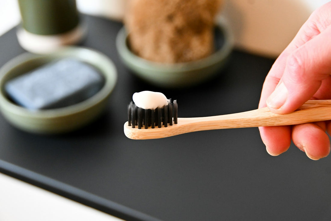 Brosse à dents avec du dentifrice