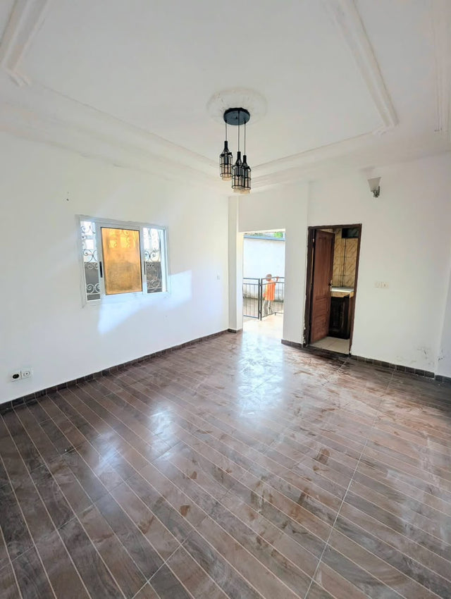Studio moderne – Nkolfoulou Chefferie
