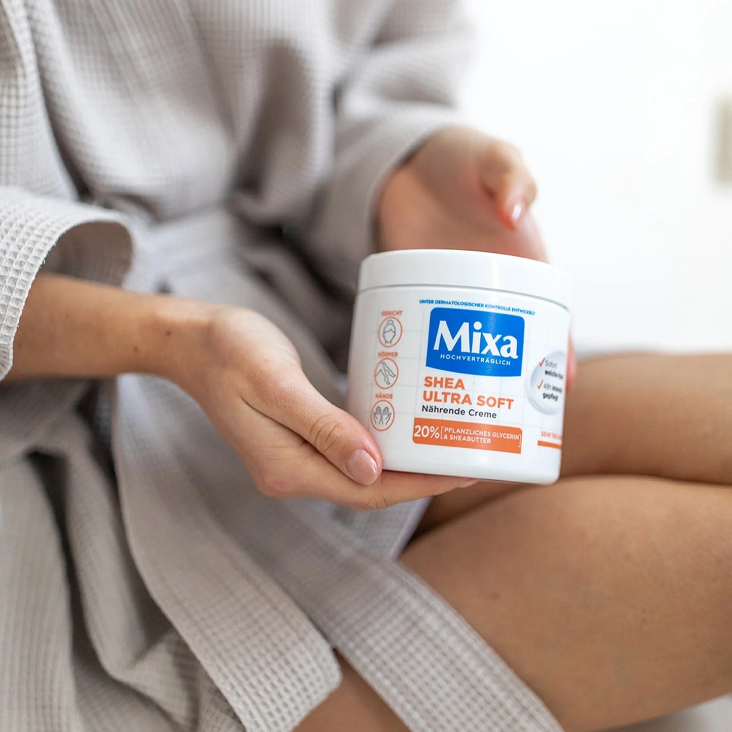 🧴 Crème Nourrissante Intensive au Beurre de Karité Mixa — 150 ml