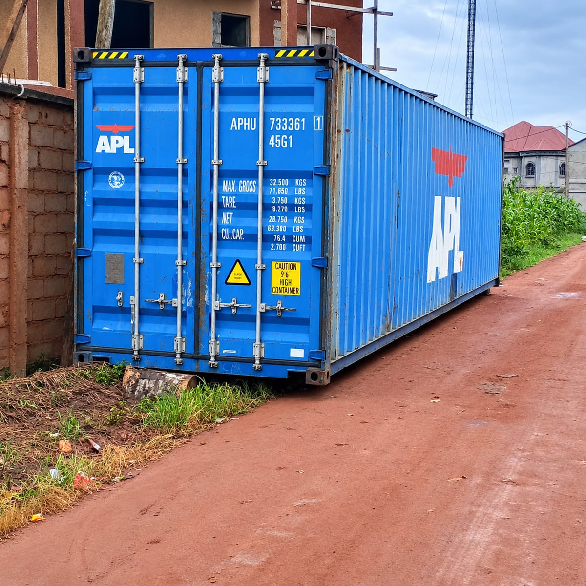 Conteneur 40 pieds High Cube à vendre à Yaoundé Nkolfoulou – prix réduit : 2 000 000 FCFA (au lieu de 2 400 000) – photo 1